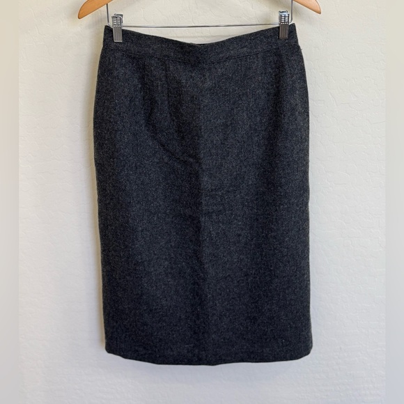 Sag Harbor Dresses & Skirts - Like New! Sag Harbor Dark Gray 100% Wool Pencil Skirt Size 12